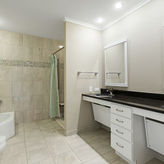 Thumbnail 13 of 17 Kellogg Square Apartments in St. Paul, MN 2 Bedroom